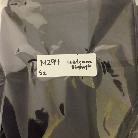 Lululemon Breathe Easy Crop Sz 6 Cadet Blue - Picture 12 of 12